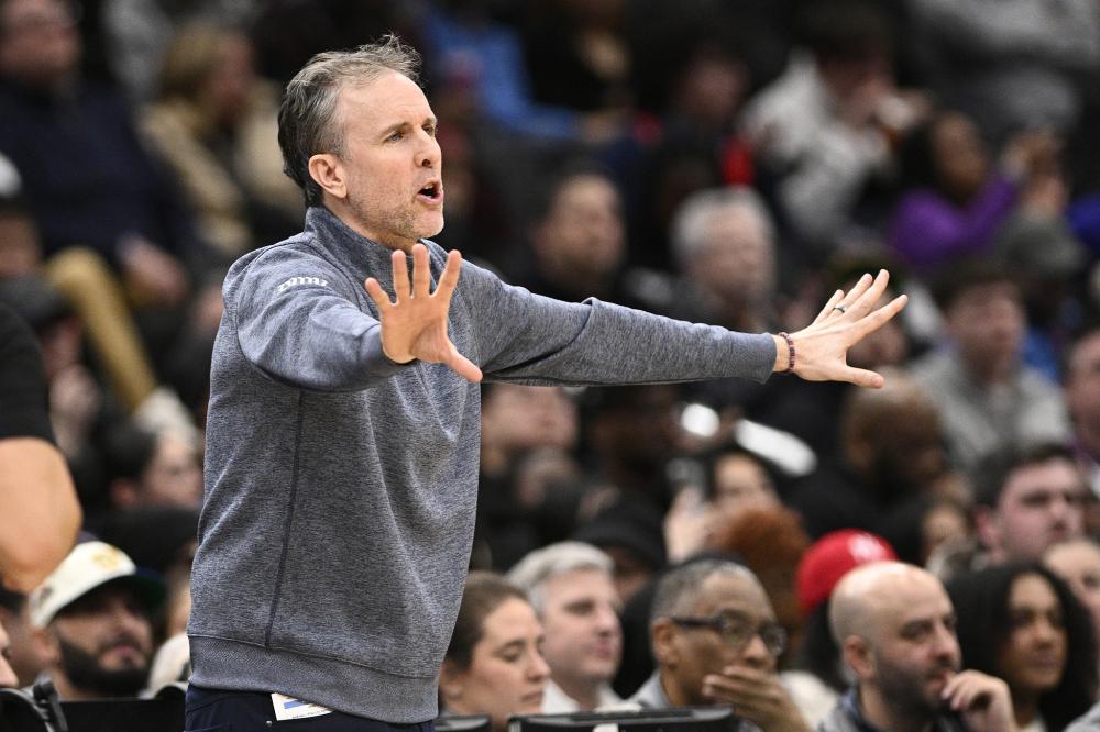 落后于表现 落后于表现